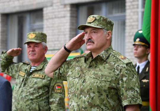 Прэзідэнт Беларусі Аляксандр Лукашэнка 2 чэрвеня на ўрачыстым пастраенні асабовага складу Брэсцкай пагранічнай групы і курсантаў Інстытута пагранічнай службы